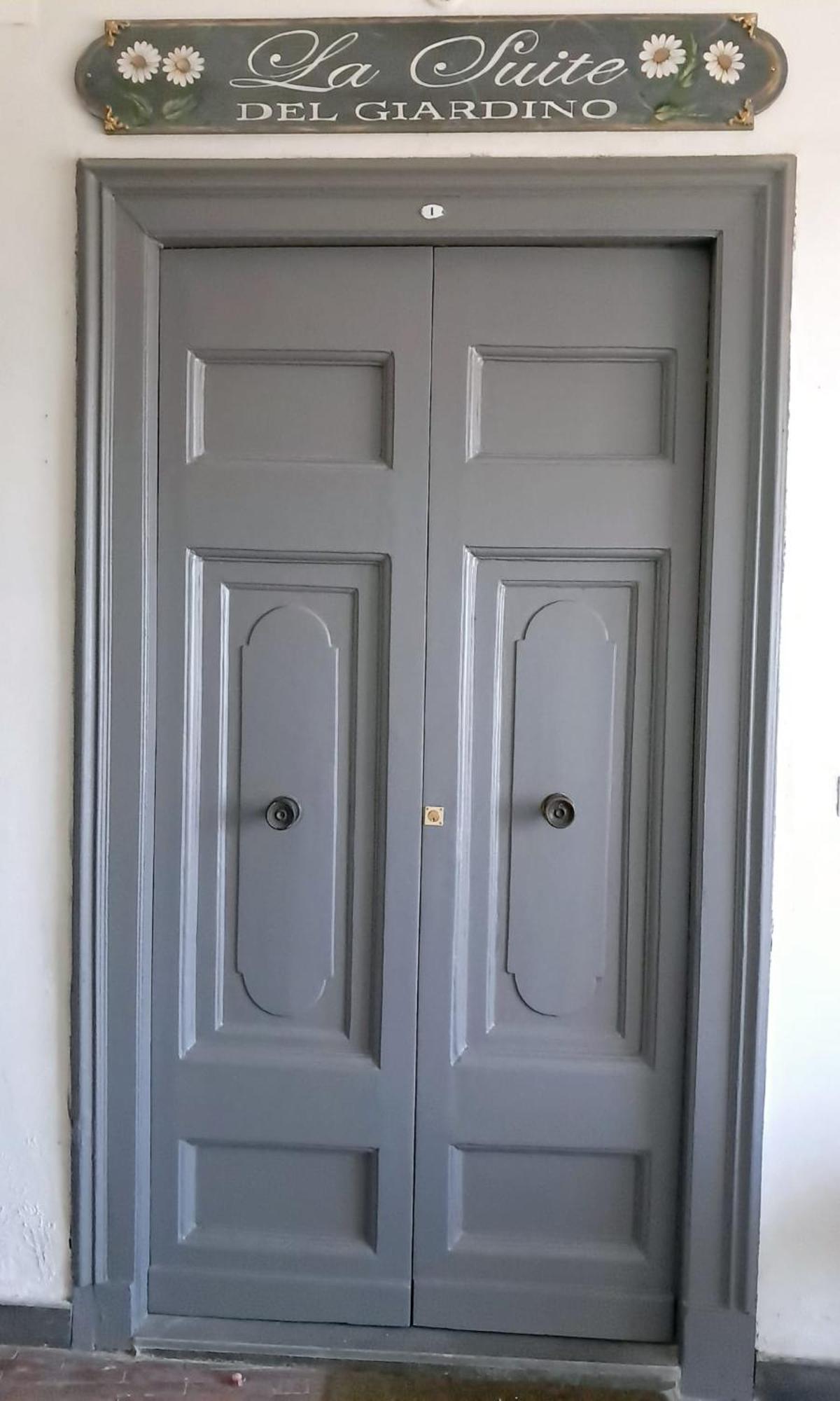 La Suite Del Giardino Naples Exterior photo